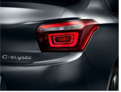 Citroen C-Elyse Sağ Stop Lambası Makyajlı Kasa Duylu Orjinal