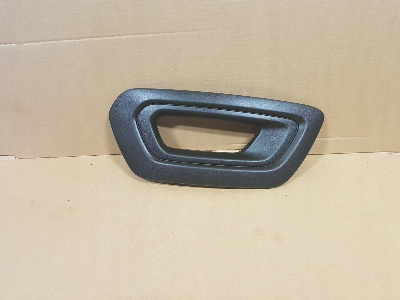 Ford Transit 2018-2021 Sis Far Çerçevesi Sağ Ford Orjinal