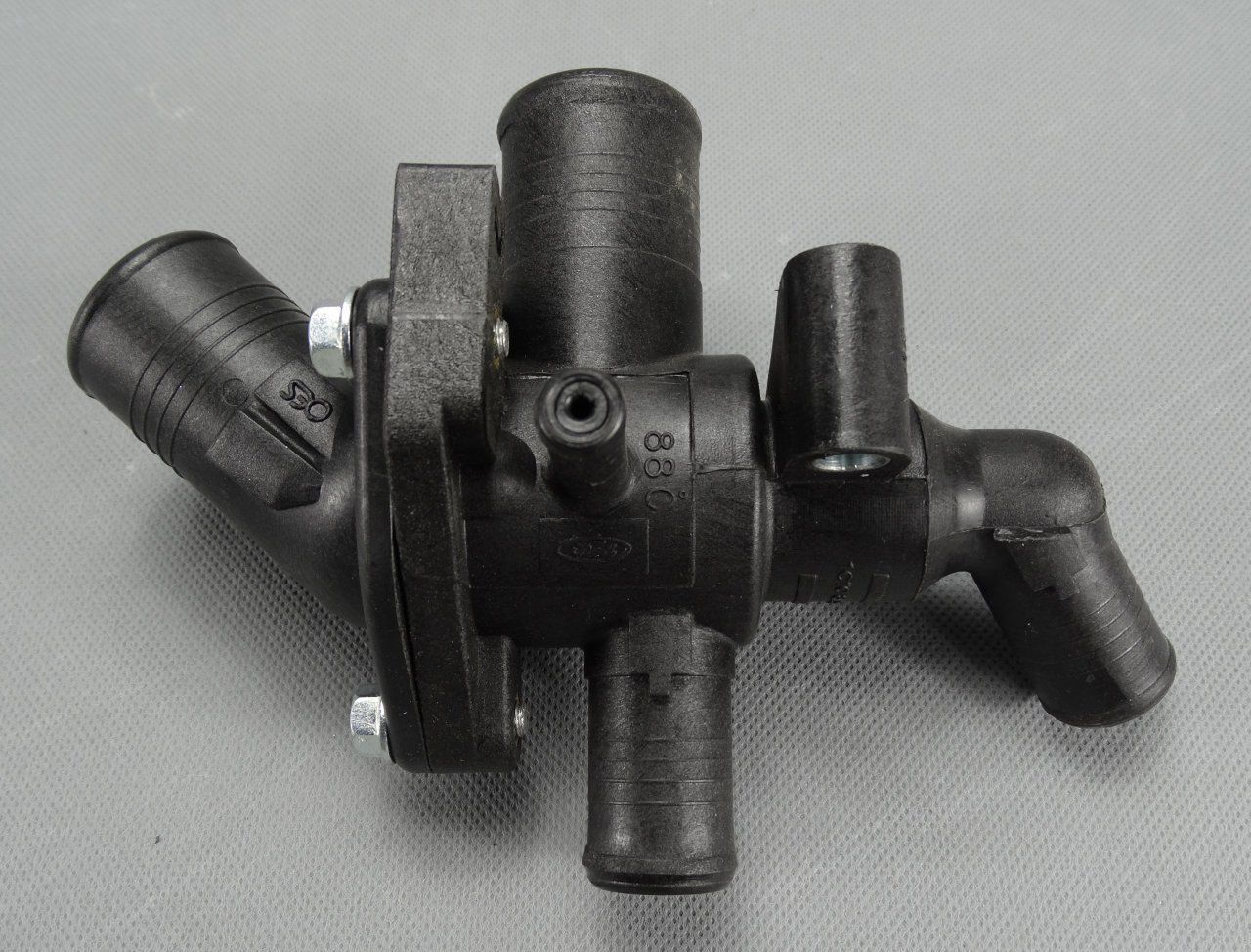 Ford V184 Transit 2001-2007 2.4 Termostat Gövdesi Komple Ford Orjinal