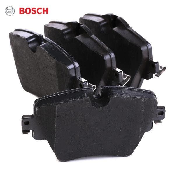 BMW 1 Serisi F40 118i Ön Fren Balatası 1.5 Benzinli 140 Beygir 2019 Sonrası BOSCH