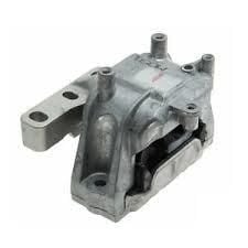 Volkswagen Jetta 2011-2014 Arası Sağ Motor Kulağı Lemforder